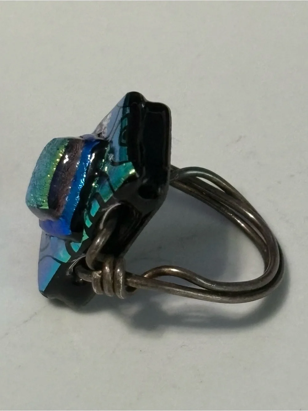 Iridescent Blue-Green Dichroic Glass Statement Ring - Unbranded - Picture 2 of 4